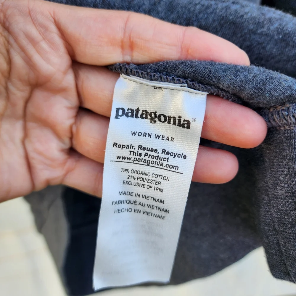 Patagonia Organic Cotton Quilted Pullover - Picture 8 of 8